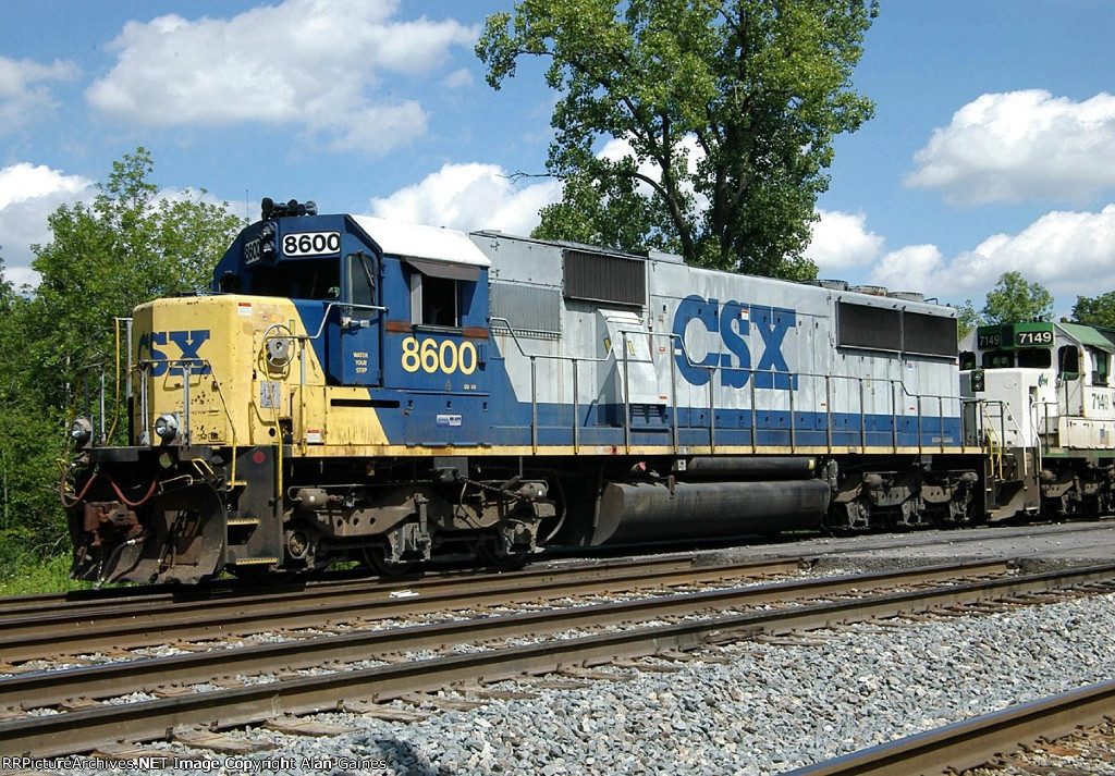CSX SD50 8600